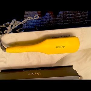 Almost Brand New DryBar Brush Crush straightener.